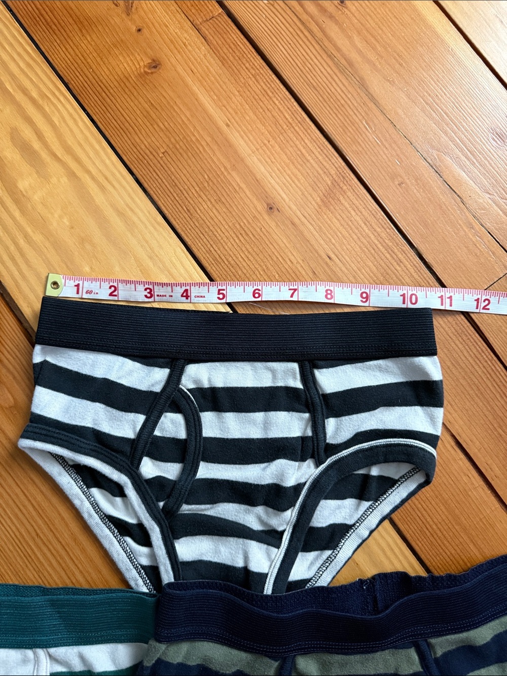 GAP Kids Briefs - Picture 2 of 3